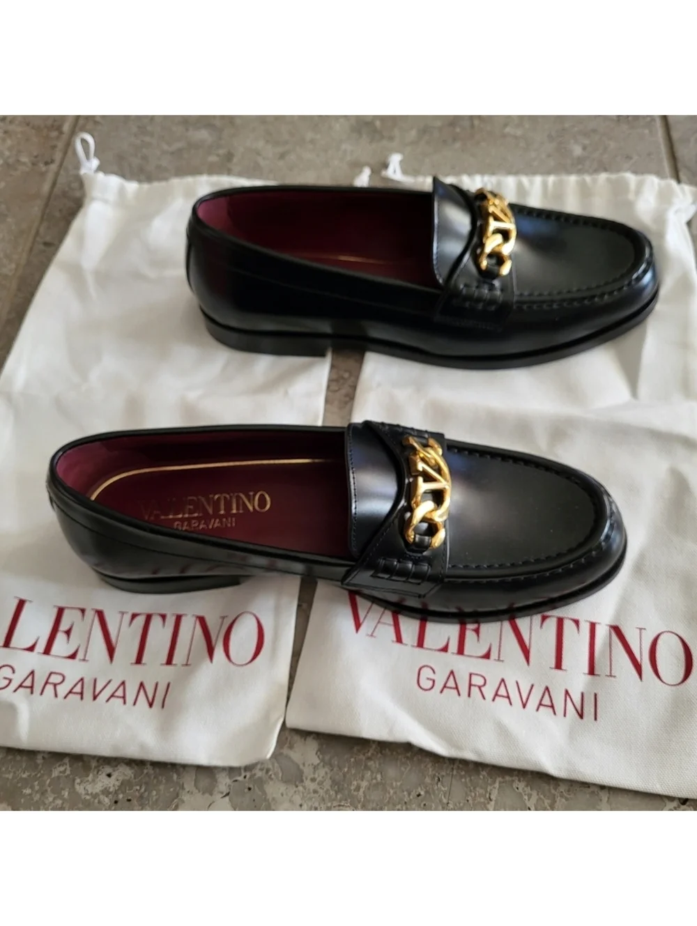 Valentino Garavani VLogo Chain Loafers in Black/Gold Size 42 NEW +DustBag $1,150